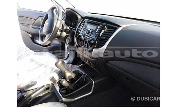 Buy Import Mitsubishi L200 White Car in Import - Dubai in Dushanbe Buy Import Mitsubishi L200 White Car in Import - Dubai in Dushanbe
