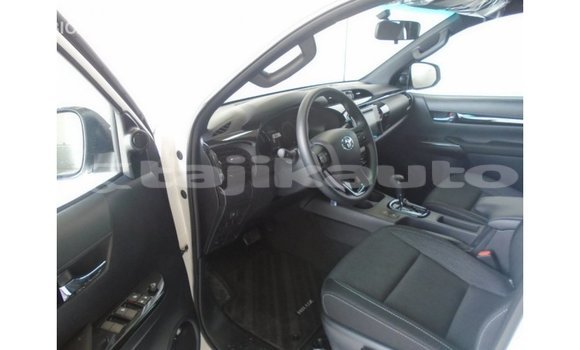 Buy Import Toyota Hilux White Car in Import - Dubai in Dushanbe Buy Import Toyota Hilux White Car in Import - Dubai in Dushanbe