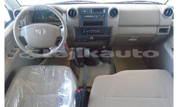 Buy Import Toyota Land Cruiser White Car in Import - Dubai in Dushanbe Buy Import Toyota Land Cruiser White Car in Import - Dubai in Dushanbe