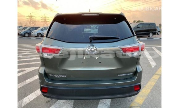 Buy Import Toyota Highlander Green Car in Import - Dubai in Dushanbe Buy Import Toyota Highlander Green Car in Import - Dubai in Dushanbe