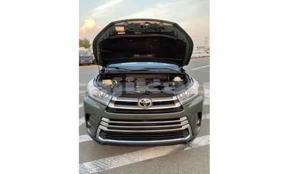 Buy Import Toyota Highlander Green Car in Import - Dubai in Dushanbe Buy Import Toyota Highlander Green Car in Import - Dubai in Dushanbe