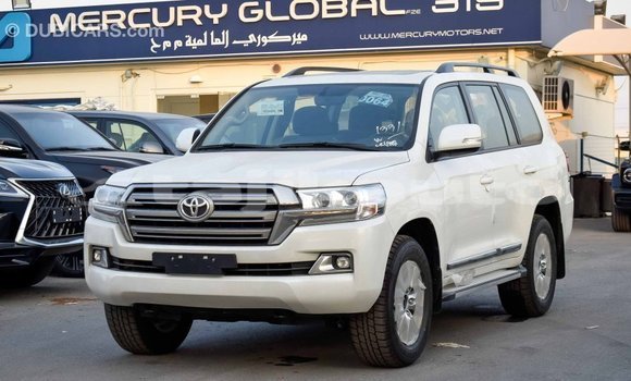 Buy Import Toyota Land Cruiser White Car in Import - Dubai in Dushanbe Buy Import Toyota Land Cruiser White Car in Import - Dubai in Dushanbe