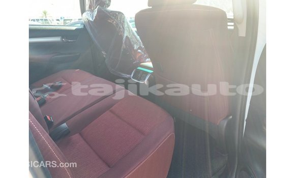 Buy Import Toyota Hilux White Car in Import - Dubai in Dushanbe Buy Import Toyota Hilux White Car in Import - Dubai in Dushanbe