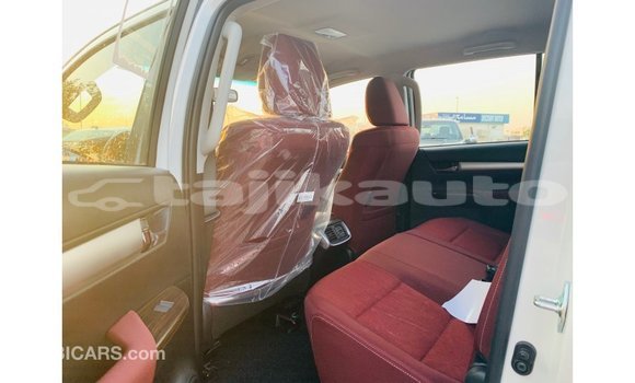 Buy Import Toyota Hilux White Car in Import - Dubai in Dushanbe Buy Import Toyota Hilux White Car in Import - Dubai in Dushanbe