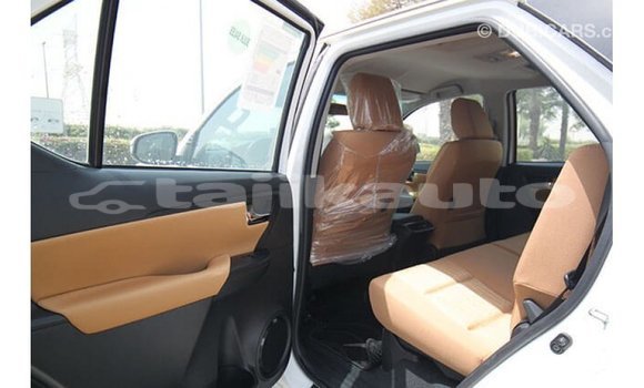 Buy Import Toyota Fortuner White Car in Import - Dubai in Dushanbe Buy Import Toyota Fortuner White Car in Import - Dubai in Dushanbe
