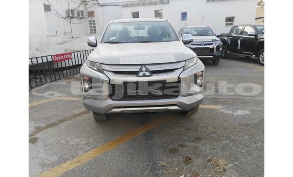 Buy Import Mitsubishi L200 Other Car in Import - Dubai in Dushanbe Buy Import Mitsubishi L200 Other Car in Import - Dubai in Dushanbe