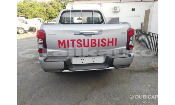 Buy Import Mitsubishi L200 Other Car in Import - Dubai in Dushanbe Buy Import Mitsubishi L200 Other Car in Import - Dubai in Dushanbe