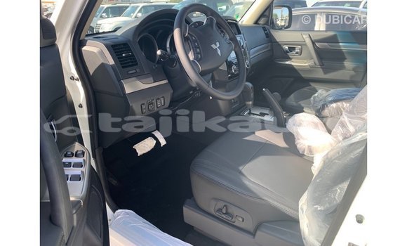 Buy Import Mitsubishi Pajero White Car in Import - Dubai in Dushanbe Buy Import Mitsubishi Pajero White Car in Import - Dubai in Dushanbe