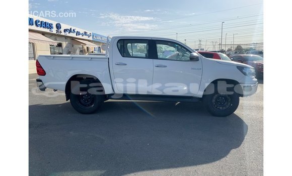 Buy Import Toyota Hilux White Car in Import - Dubai in Dushanbe Buy Import Toyota Hilux White Car in Import - Dubai in Dushanbe