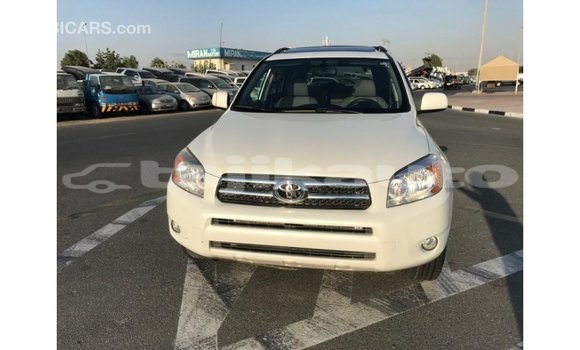 Buy Import Toyota 4Runner White Car in Import - Dubai in Dushanbe Buy Import Toyota 4Runner White Car in Import - Dubai in Dushanbe