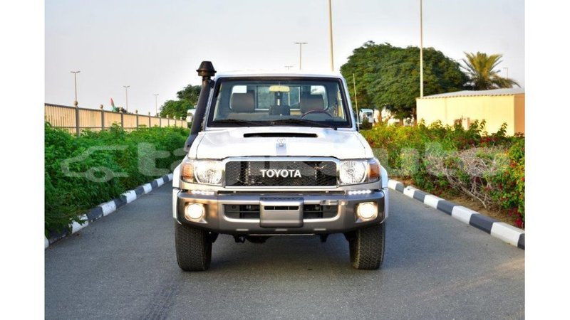 Big with watermark toyota land cruiser dushanbe import dubai 1763