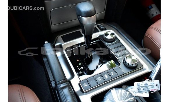 Buy Import Toyota Land Cruiser White Car in Import - Dubai in Dushanbe Buy Import Toyota Land Cruiser White Car in Import - Dubai in Dushanbe