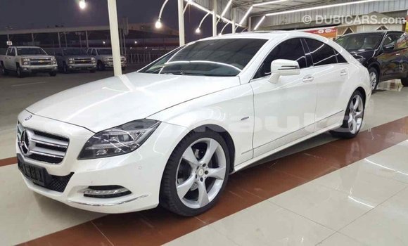 Buy Import Mercedes-Benz 190 (W201) White Car in Import - Dubai in Dushanbe Buy Import Mercedes-Benz 190 (W201) White Car in Import - Dubai in Dushanbe