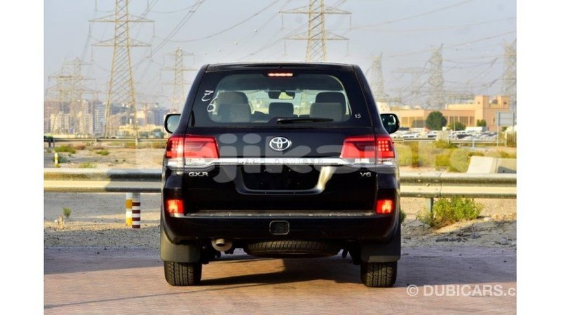 Big with watermark toyota land cruiser dushanbe import dubai 1783
