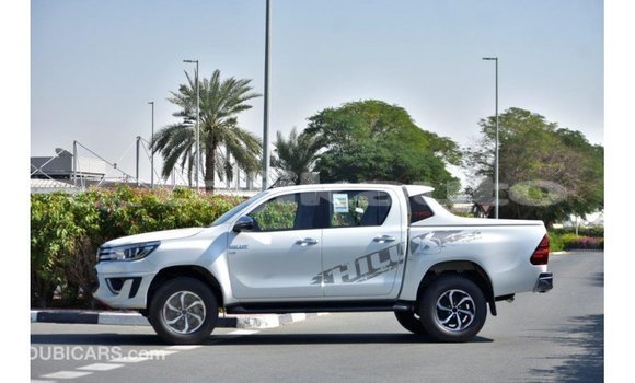 Buy Import Toyota Hilux White Car in Import - Dubai in Dushanbe Buy Import Toyota Hilux White Car in Import - Dubai in Dushanbe