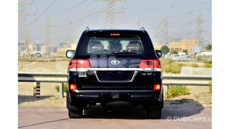 Big with watermark toyota land cruiser dushanbe import dubai 1792