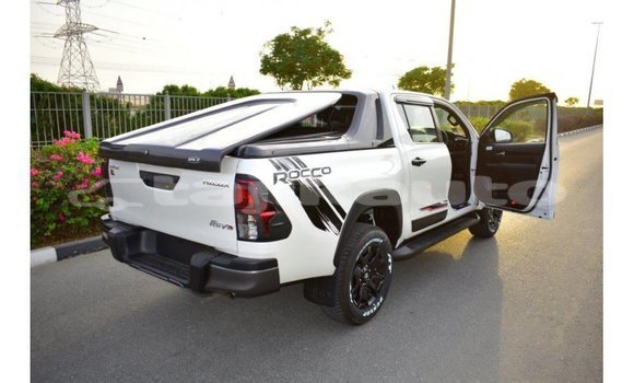 Buy Import Toyota Hilux White Car in Import - Dubai in Dushanbe Buy Import Toyota Hilux White Car in Import - Dubai in Dushanbe