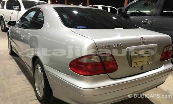 Buy Import Mercedes-Benz 190 (W201) Other Car in Import - Dubai in Dushanbe Buy Import Mercedes-Benz 190 (W201) Other Car in Import - Dubai in Dushanbe