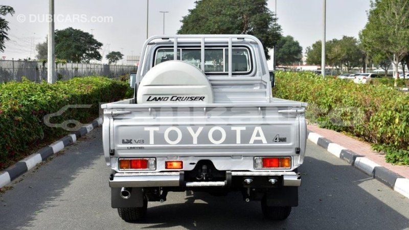 Big with watermark toyota land cruiser dushanbe import dubai 1800