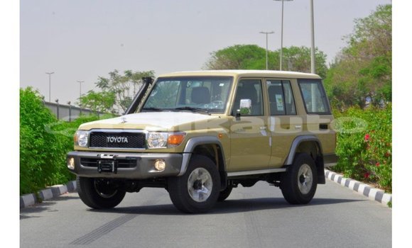 Buy Import Toyota Land Cruiser Beige Car in Import - Dubai in Dushanbe Buy Import Toyota Land Cruiser Beige Car in Import - Dubai in Dushanbe