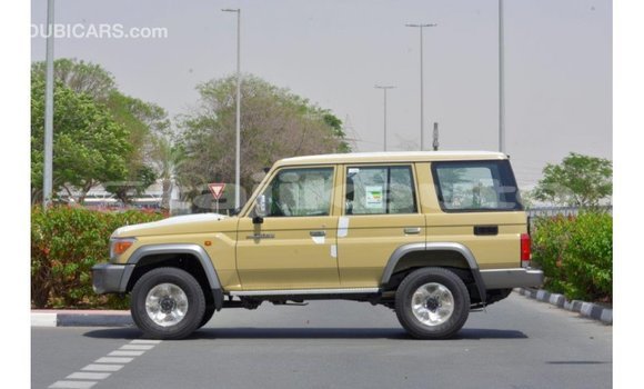 Buy Import Toyota Land Cruiser Beige Car in Import - Dubai in Dushanbe Buy Import Toyota Land Cruiser Beige Car in Import - Dubai in Dushanbe
