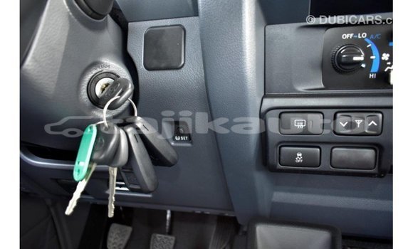 Buy Import Toyota Land Cruiser Beige Car in Import - Dubai in Dushanbe Buy Import Toyota Land Cruiser Beige Car in Import - Dubai in Dushanbe