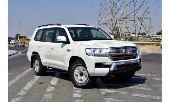 Buy Import Toyota Land Cruiser White Car in Import - Dubai in Dushanbe Buy Import Toyota Land Cruiser White Car in Import - Dubai in Dushanbe