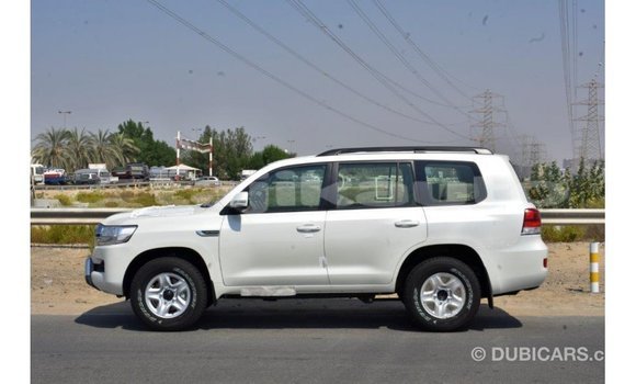 Buy Import Toyota Land Cruiser White Car in Import - Dubai in Dushanbe Buy Import Toyota Land Cruiser White Car in Import - Dubai in Dushanbe