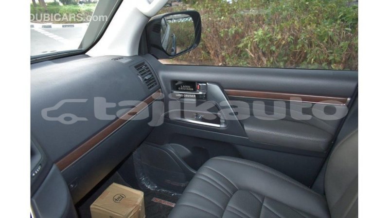 Big with watermark toyota land cruiser dushanbe import dubai 1814