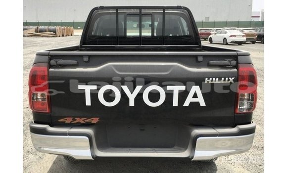 Buy Import Toyota Hilux Black Car in Import - Dubai in Dushanbe Buy Import Toyota Hilux Black Car in Import - Dubai in Dushanbe