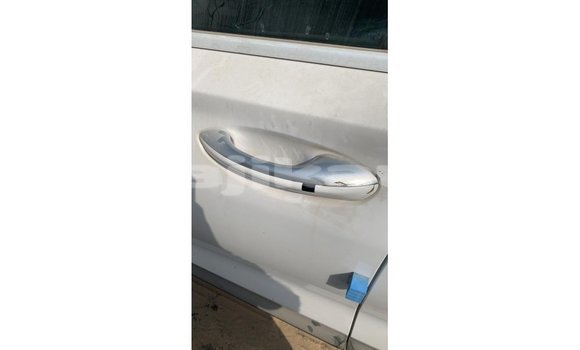 Buy Import Hyundai Santa Fe White Car in Import - Dubai in Dushanbe Buy Import Hyundai Santa Fe White Car in Import - Dubai in Dushanbe