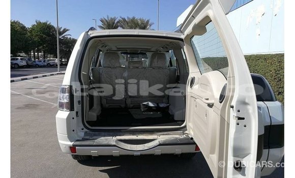 Buy Import Mitsubishi Pajero White Car in Import - Dubai in Dushanbe Buy Import Mitsubishi Pajero White Car in Import - Dubai in Dushanbe