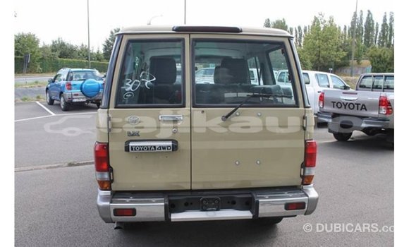 Buy Import Toyota Land Cruiser Beige Car in Import - Dubai in Dushanbe Buy Import Toyota Land Cruiser Beige Car in Import - Dubai in Dushanbe