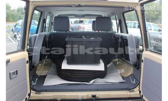 Buy Import Toyota Land Cruiser Beige Car in Import - Dubai in Dushanbe Buy Import Toyota Land Cruiser Beige Car in Import - Dubai in Dushanbe