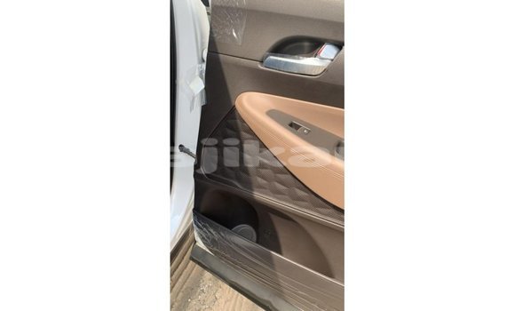 Buy Import Hyundai Santa Fe White Car in Import - Dubai in Dushanbe Buy Import Hyundai Santa Fe White Car in Import - Dubai in Dushanbe