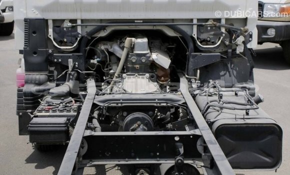 Buy Import Mitsubishi Carisma White Car in Import - Dubai in Dushanbe Buy Import Mitsubishi Carisma White Car in Import - Dubai in Dushanbe