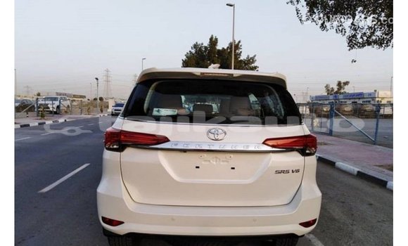 Buy Import Toyota Fortuner White Car in Import - Dubai in Dushanbe Buy Import Toyota Fortuner White Car in Import - Dubai in Dushanbe