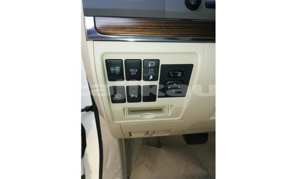 Buy Import Toyota Land Cruiser White Car in Import - Dubai in Dushanbe Buy Import Toyota Land Cruiser White Car in Import - Dubai in Dushanbe