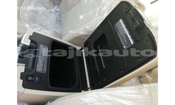 Buy Import Toyota Land Cruiser White Car in Import - Dubai in Dushanbe Buy Import Toyota Land Cruiser White Car in Import - Dubai in Dushanbe