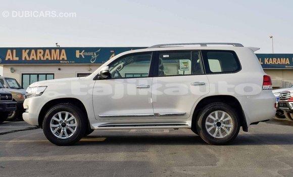 Buy Import Toyota Land Cruiser White Car in Import - Dubai in Dushanbe Buy Import Toyota Land Cruiser White Car in Import - Dubai in Dushanbe