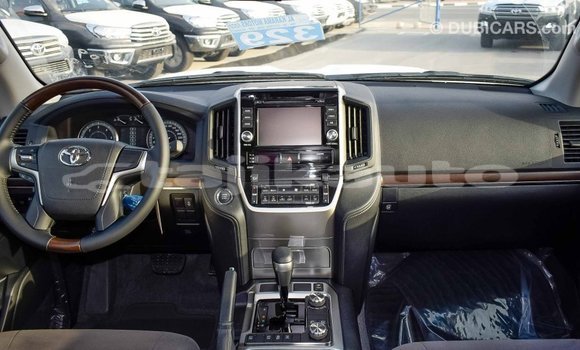 Buy Import Toyota Land Cruiser White Car in Import - Dubai in Dushanbe Buy Import Toyota Land Cruiser White Car in Import - Dubai in Dushanbe