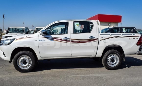 Buy Import Toyota Hilux White Car in Import - Dubai in Dushanbe Buy Import Toyota Hilux White Car in Import - Dubai in Dushanbe