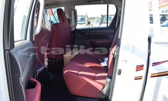 Buy Import Toyota Hilux White Car in Import - Dubai in Dushanbe Buy Import Toyota Hilux White Car in Import - Dubai in Dushanbe