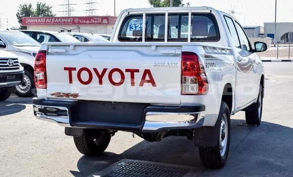 Buy Import Toyota Hilux White Car in Import - Dubai in Dushanbe Buy Import Toyota Hilux White Car in Import - Dubai in Dushanbe