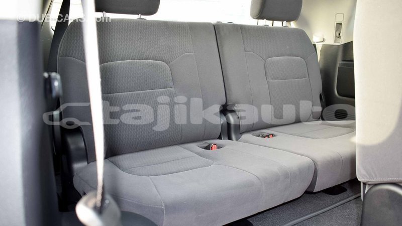 Big with watermark toyota land cruiser dushanbe import dubai 1880