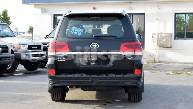 Big with watermark toyota land cruiser dushanbe import dubai 1880
