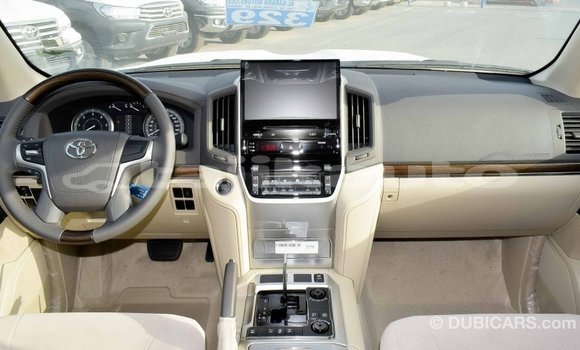 Buy Import Toyota Land Cruiser White Car in Import - Dubai in Dushanbe Buy Import Toyota Land Cruiser White Car in Import - Dubai in Dushanbe