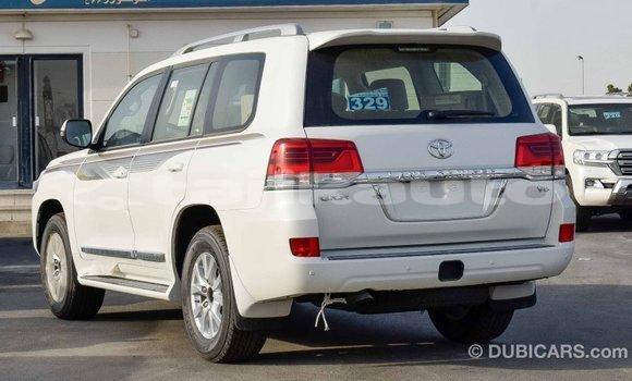 Buy Import Toyota Land Cruiser White Car in Import - Dubai in Dushanbe Buy Import Toyota Land Cruiser White Car in Import - Dubai in Dushanbe