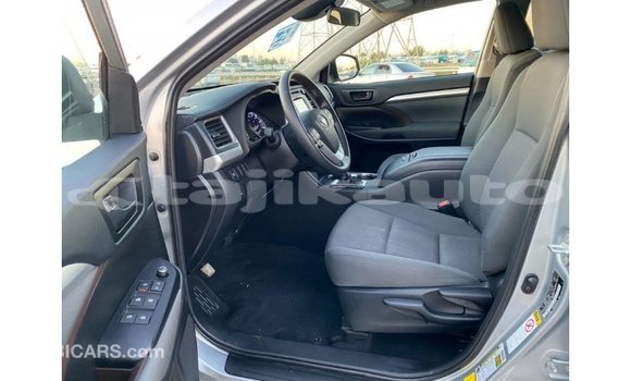 Buy Import Toyota Highlander Other Car in Import - Dubai in Dushanbe Buy Import Toyota Highlander Other Car in Import - Dubai in Dushanbe