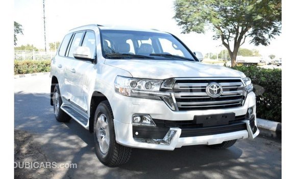 Buy Import Toyota Land Cruiser White Car in Import - Dubai in Dushanbe Buy Import Toyota Land Cruiser White Car in Import - Dubai in Dushanbe